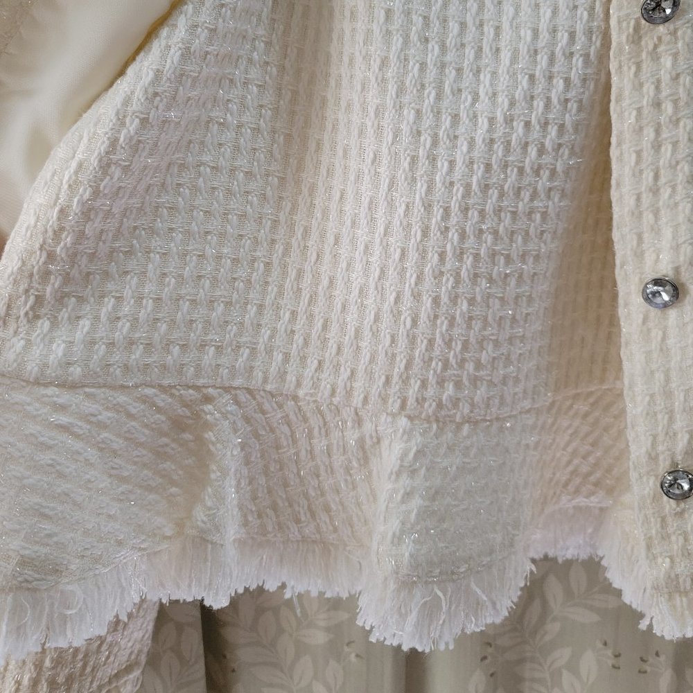 Cache Cream Suit w Flared Skirt & Crystal buttons - Picture 10 of 11